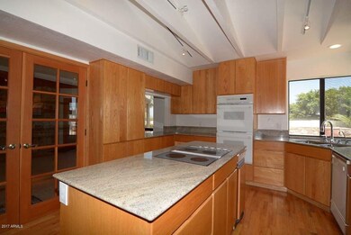Kitchen Custom Cabinets