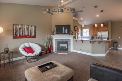 3255 Capricorn Way, Redding, CA 96002 - photo 4