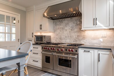 2 Knoll St, Riverside, CT 06878 - photo 7