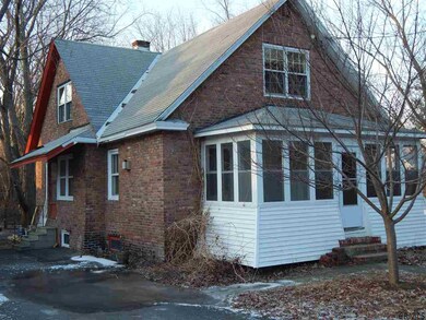 62 Sherwood Ave, Rensselaer, NY 12144 - photo 2