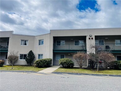 31 Devereux St unit 212, Providence, RI 02909 - photo 2