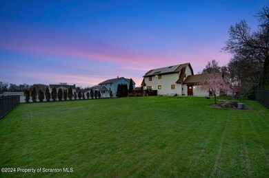 925 Appletree Rd, Moscow, PA 18444 - photo 4