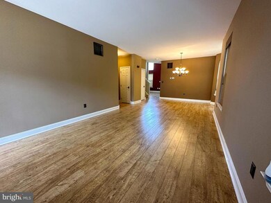 107 Braddock Ln, Woodbury, NJ 08096 - photo 3