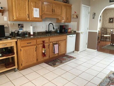 988 Honeysuckle Ln unit BREEZY ACRES, Conway, SC 29527 - photo 5