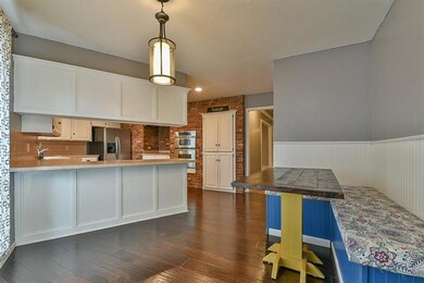 Breakfast nook