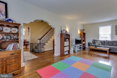 3713 Barrington Rd, Baltimore, MD 21215 - photo 5