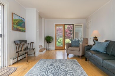 2 Pleasant Valley Ave Cape-large-009-002