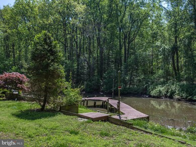 2123 Harbor Dr, Annapolis, MD 21409 - photo 3