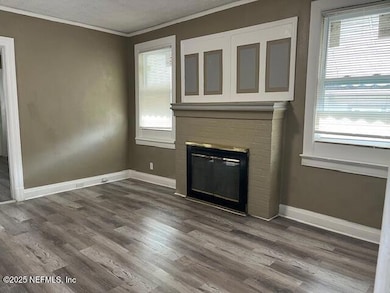 472 W 58th St Liv Rm