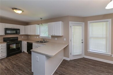 139 Coddington Ln, Statesville, NC 28625 - photo 6