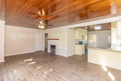 212 N Maple St, Adamsville, TN 38310 - photo 5