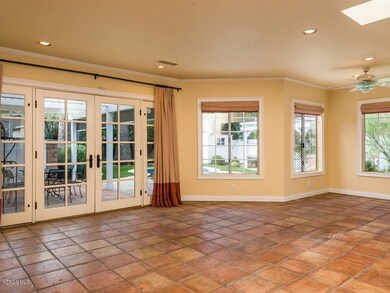 6151 Woodlake -Family Room 1