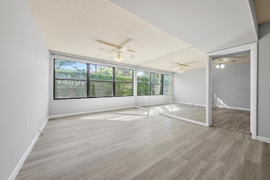 3515 Village Blvd unit 1020, West Palm Beach, FL 33409 - photo 2