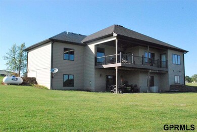 8035 Bowman Cir, Firth, NE 68358 - photo 5