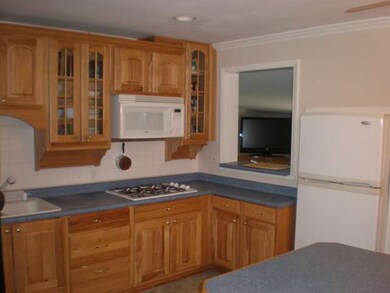 2201 Sigwalt St, Rolling Meadows, IL 60008 - photo 4