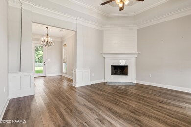 308 San Sebastian Dr, Youngsville, LA 70592 - photo 3