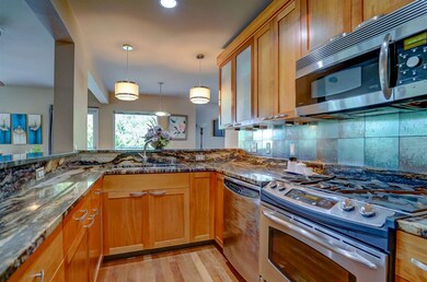 15 S Broom St unit 301, Madison, WI 53703 - photo 7