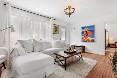 811 Elmwood Dr, Michigan City, IN 46360 - photo 2