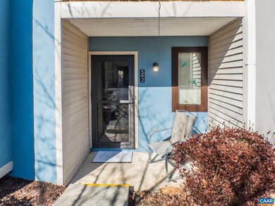 592 Pebblecreek Ct, Charlottesville, VA 22901 - photo 3