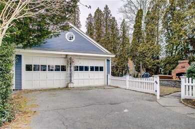 83 Burton St, Bristol, RI 02809 - photo 2