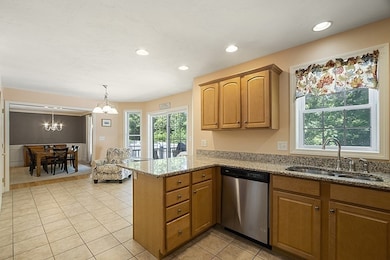 12 Railroad St unit 12, Pepperell, MA 01463 - photo 4