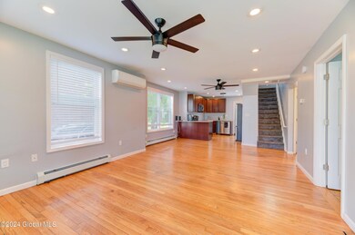 232 Hampton Ave, Rensselaer, NY 12144 - photo 6