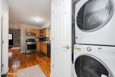 192 Bathgate St, Staten Island, NY 10312 - photo 4