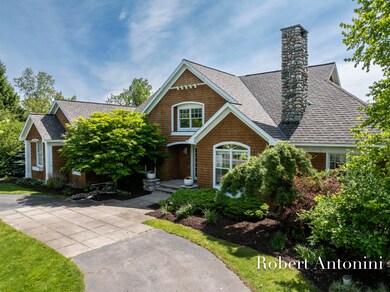 Large Circular Driveway