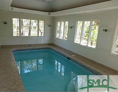 Swimming Pool/Hot Tub/Sauna.