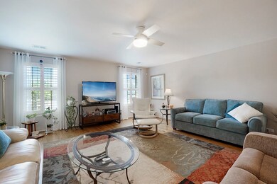 1721 W Orchard Place unit 1721B, Arlington Heights, IL 60005 - photo 6