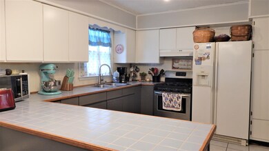 3518 E Kirby Rd, Battle Creek, MI 49017 - photo 7