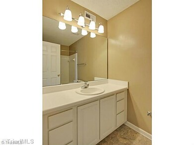 Master Bath/Spa.