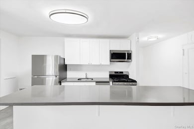 2630 Kingsbridge Terrace unit 2R, Bronx, NY 10463 - photo 5