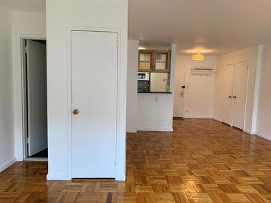 Victoria House unit 7N, New York, NY 10016 - photo 3