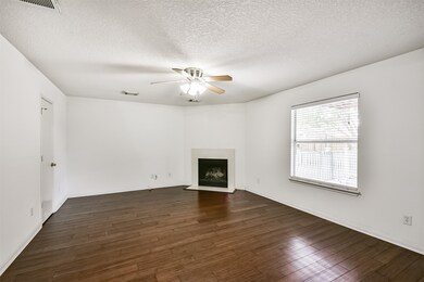 7931 Westington Ln, Houston, TX 77040 - photo 5