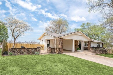 409 NW H St, Bentonville, AR 72712 - photo 2