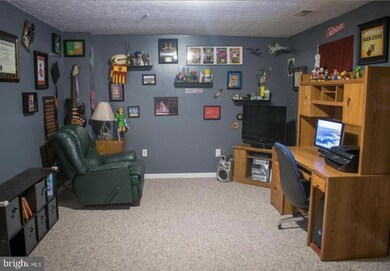 9316 Lawson Ln, Laurel, MD 20723 - photo 3