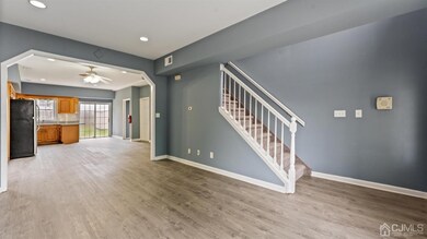 30 N Whittier St, Carteret, NJ 07008 - photo 2
