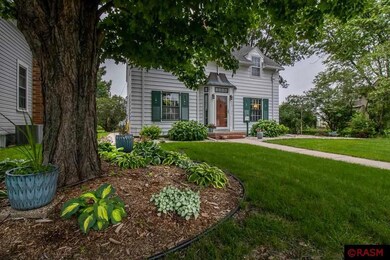 416 416 S Washington St, New Ulm, MN 56073 - photo 2