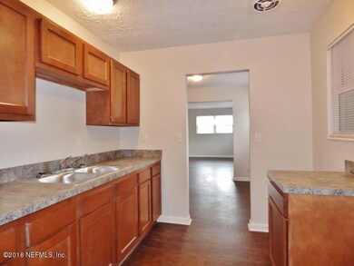 2035 Bo Peep Dr W, Jacksonville, FL 32210 - photo 4