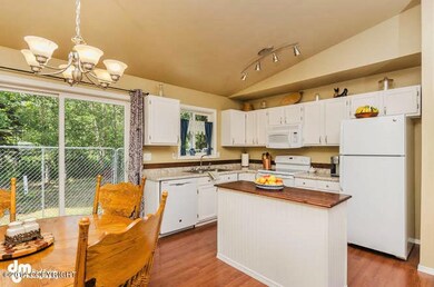 1561 N Williwaw Way Wasilla AK-small-013