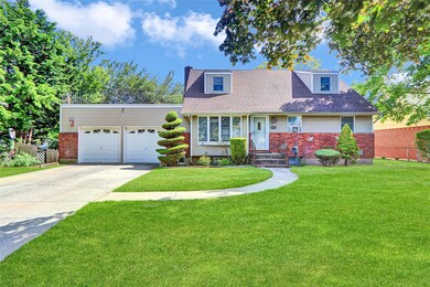 181 Maple Ave, East Meadow, NY 11554 - photo 2