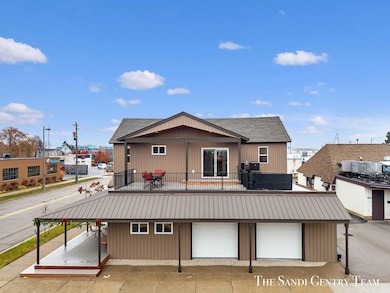 300 N 7th St unit 2 - Upper, Grand Haven, MI 49417 - photo 3