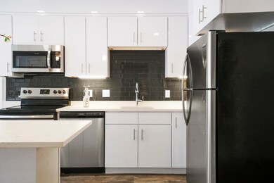 10 Essex St unit 304, Cambridge, MA 02139 - photo 4