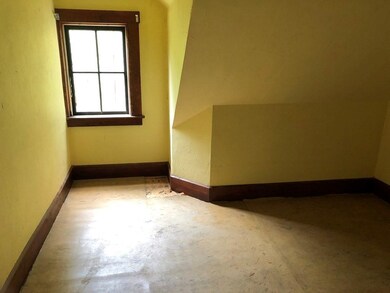 19-21 Grove St, Hardwick, MA 01037 - photo 5