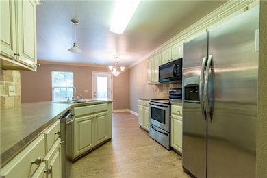 2110 E Cinnamon Way, Fayetteville, AR 72703 - photo 3