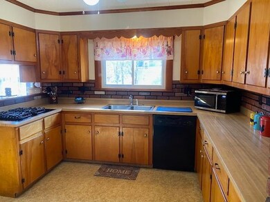 837 Portland St, Rochester, NH 03868 - photo 7