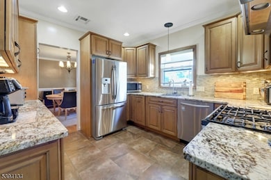 335 Elm St, Elmwood Park, NJ 07407 - photo 7