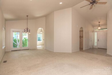 19930 Cliffrose Dr, Bend, OR 97702 - photo 6