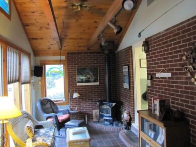 353 Winter St, Troy, NY 12180 - photo 3